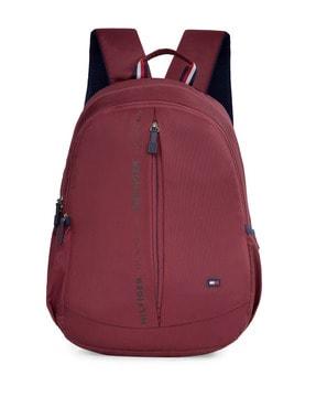 18" laptop backpack with logo applique