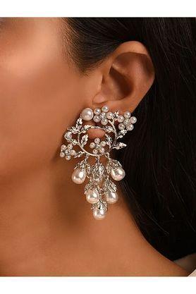 18k white gold plated grape vine pearl earrings