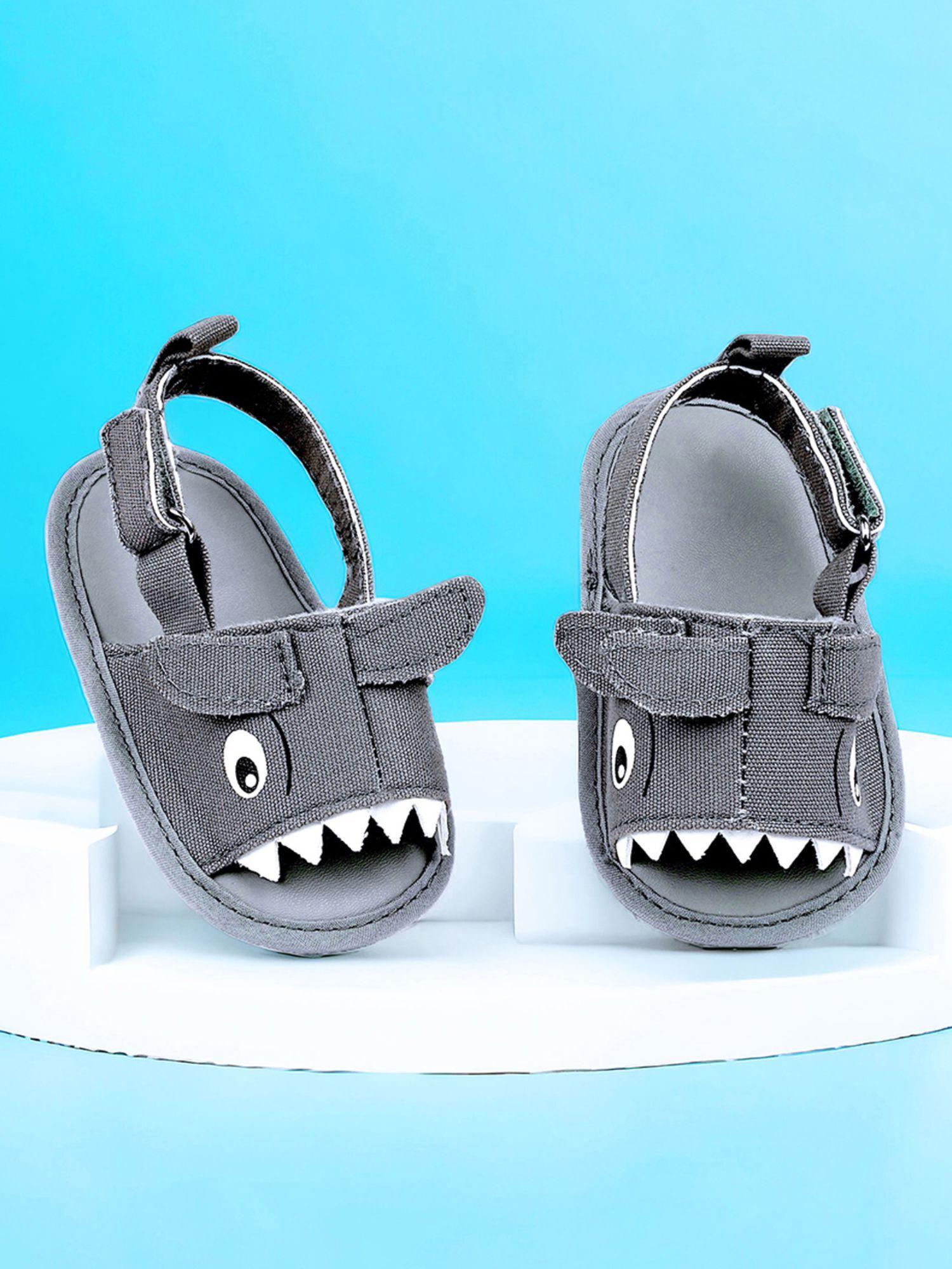 3d shark doo doo doo velcro straps anti-skid sandals - grey