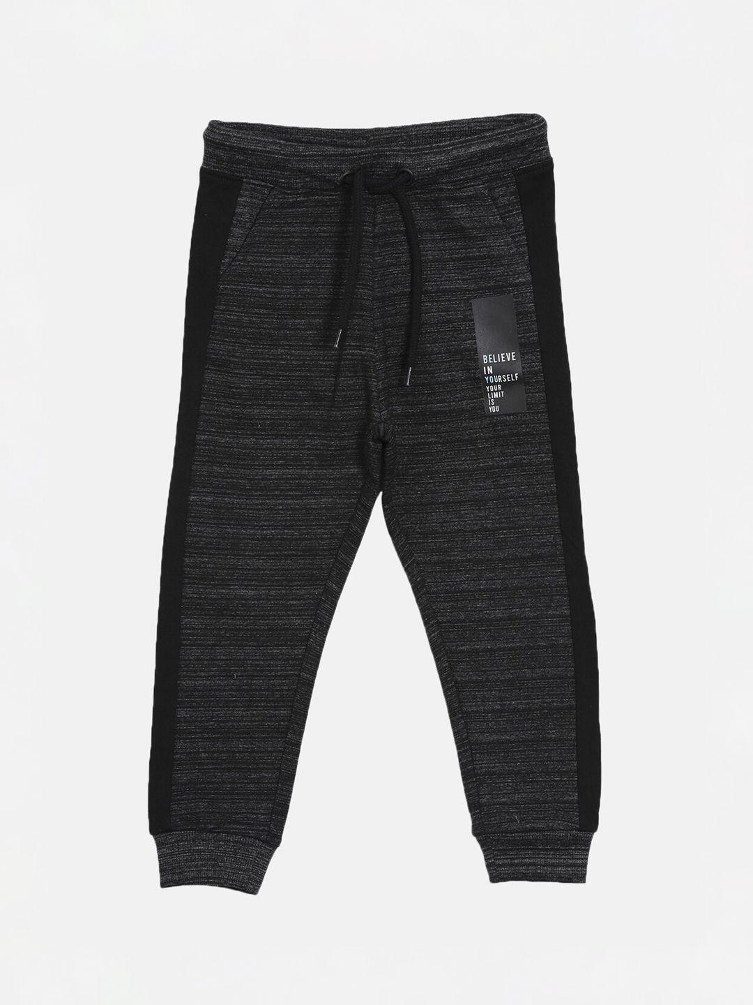 3pin boys black solid joggers with melange effect