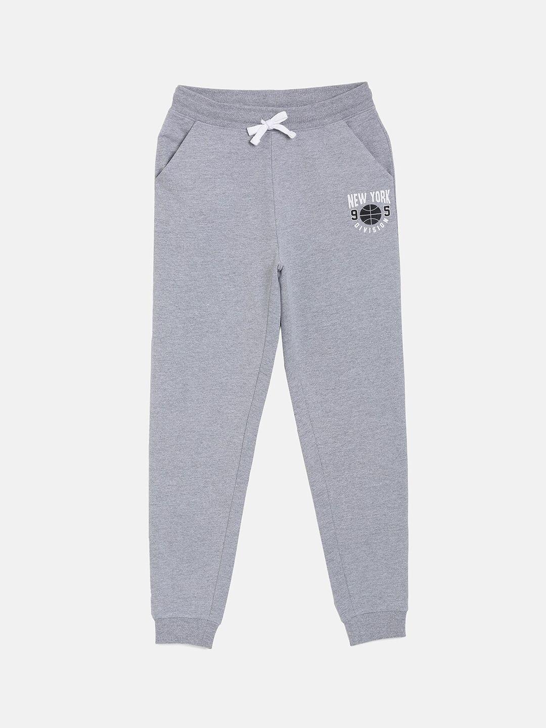 3pin boys grey melange solid cotton joggers with printed detail