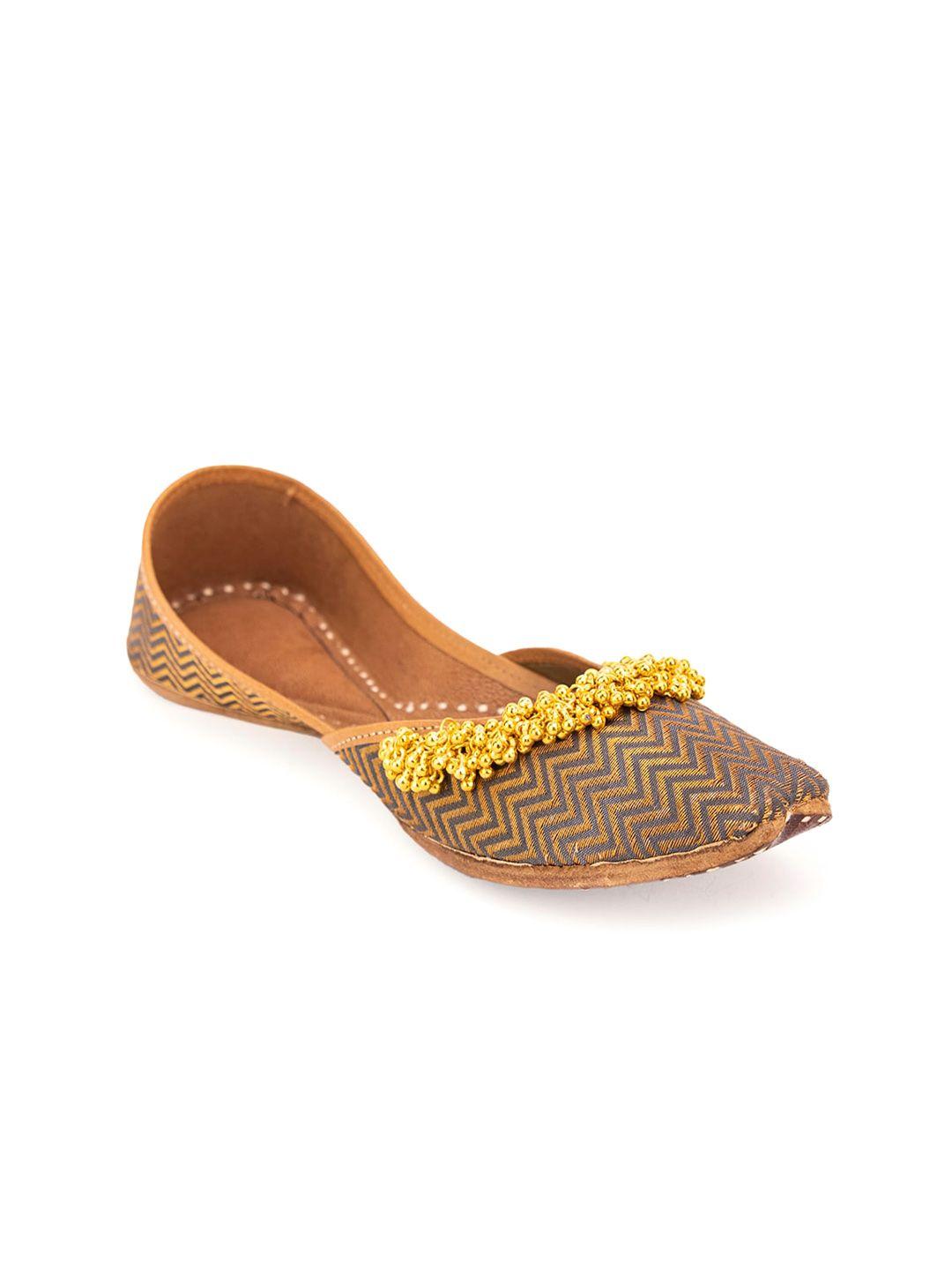 5 elements ethnic embellished mojaris flats