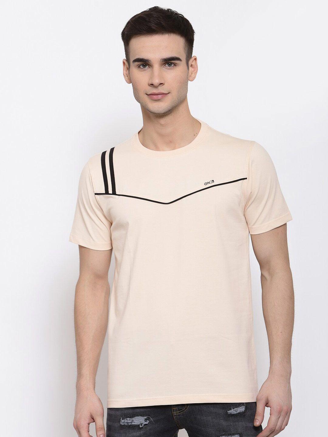 513 men peach-coloured solid t-shirt