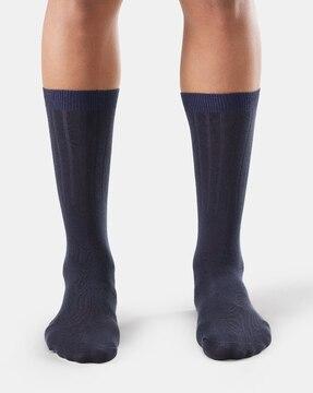 7105 blended modal stretch crew length thermal socks with stayfresh treatment