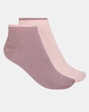 7491 pack of 2 low show socks with stay fresh treatment