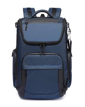 9409 travel backpack with adjustable straps