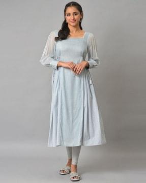 a-line dress with tie-up