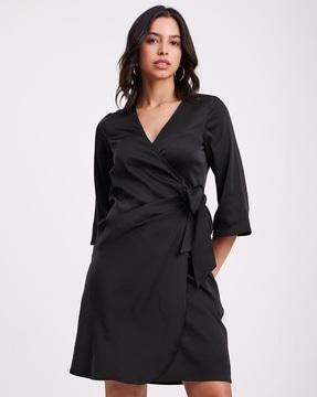 a-line dress with tie-up