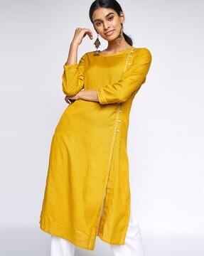 a-line kurta with front slit