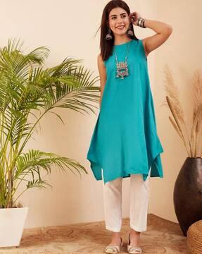 a-line kurta with sleeveless