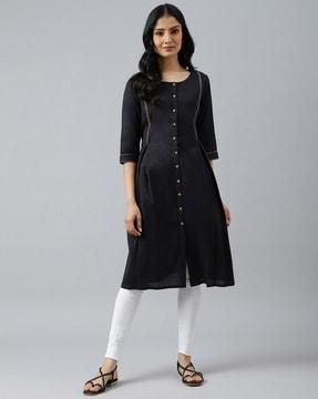 a-line pleated kurta with embroidered accent