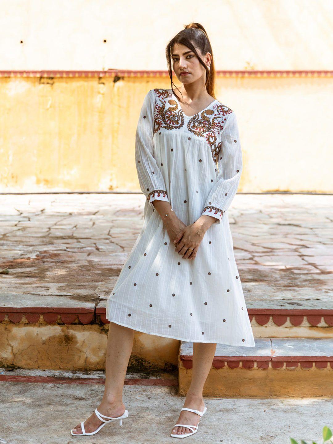 aadews ethnic motifs embroidered v-neck cotton a-line dress
