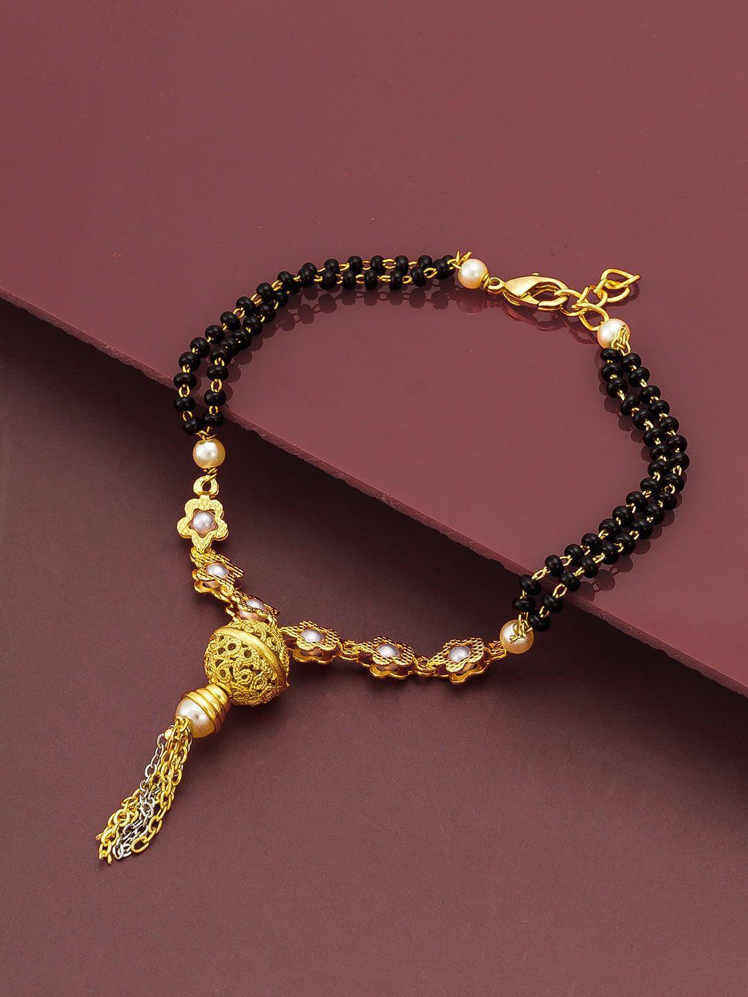 aadita women gold bracelet