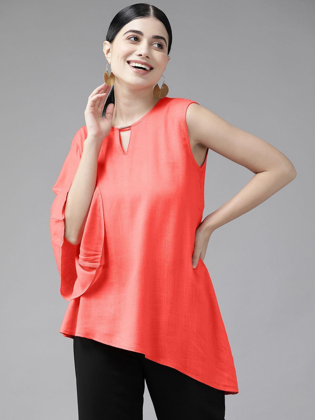 aarika peach-coloured keyhole neck top