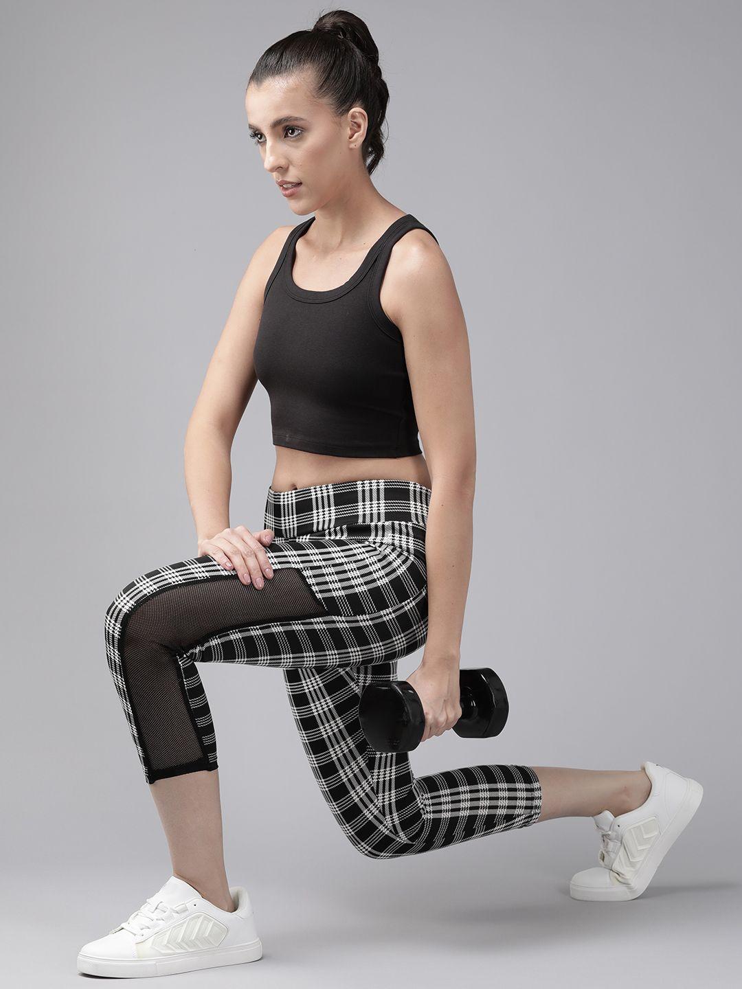 aarika women slim fit checked cropped rapid-dry sports tights