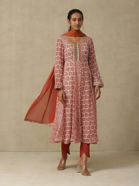 aarke ritu kumar peach printed kurta with pant & dupatta