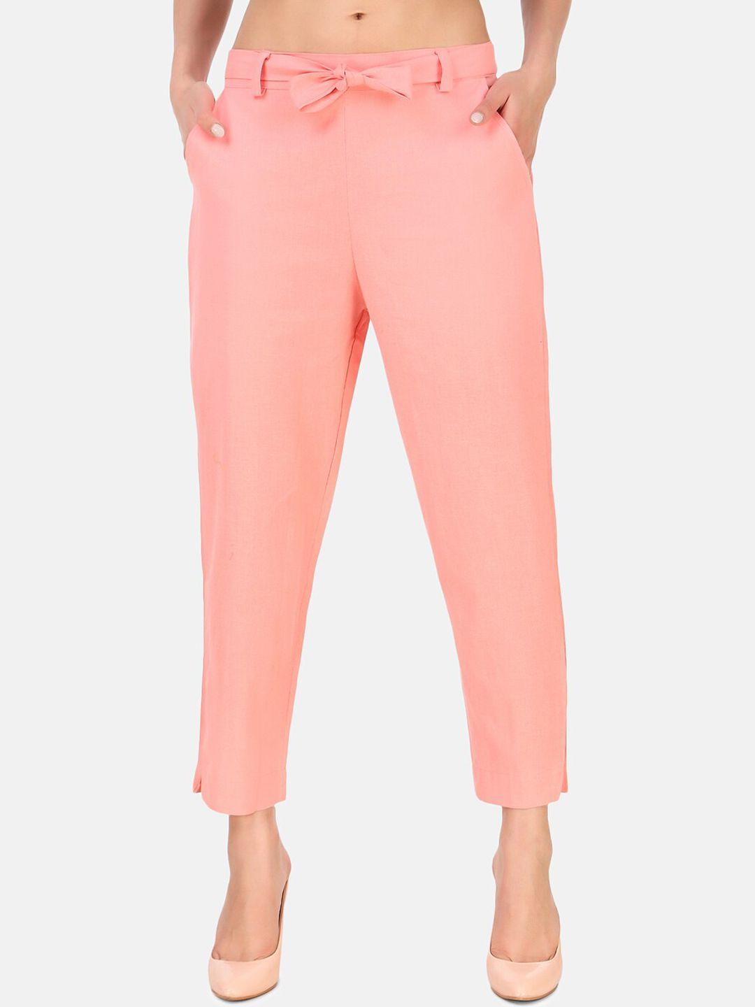 aawari women peach-coloured regular fit solid regular trousers with belt