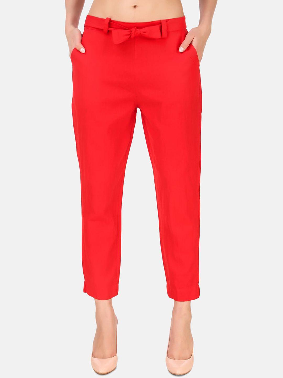 aawari women red regular fit solid regular trousers with belt