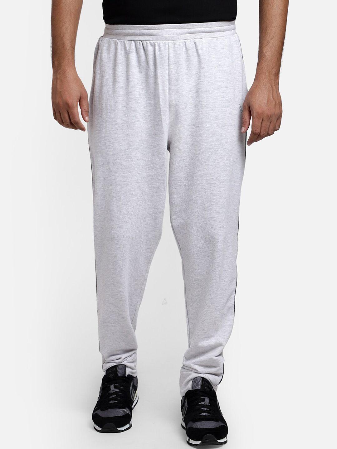 aazing london men grey solid track pants