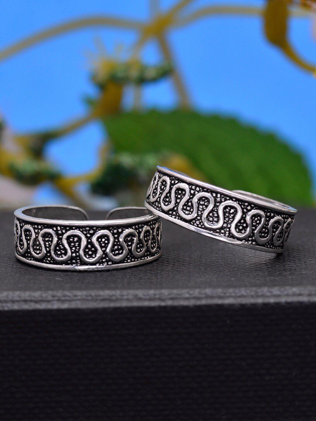 abhooshan set of 2  sterling silver oxidized adjustable toe rings