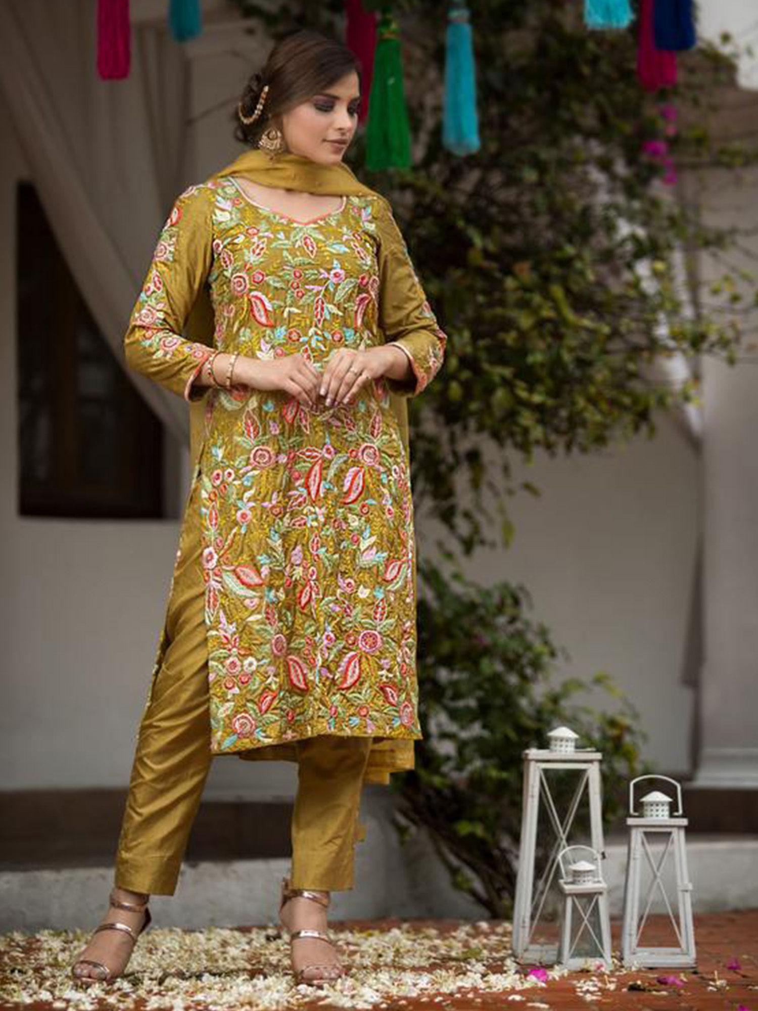 abira kurta set