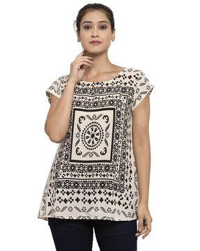 abstract print round neck top