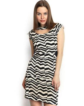 abstract print sleeveless dress