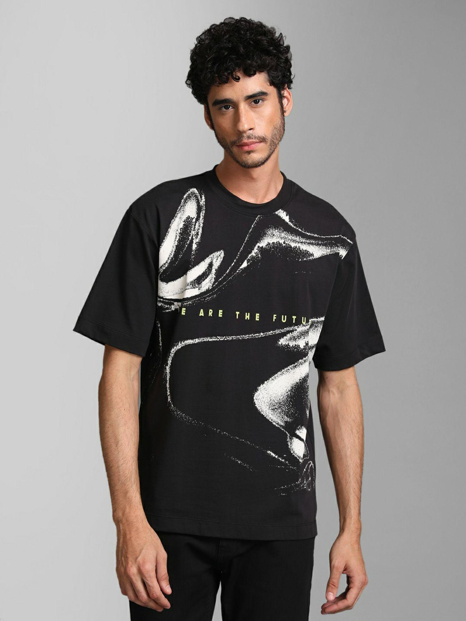 abstract printed graphic t-shirt