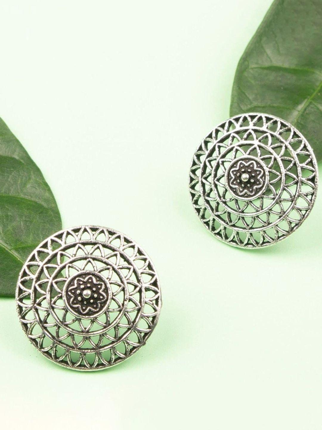 accessher silver-toned circular studs earrings