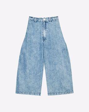 acid-wash relaxed jeans