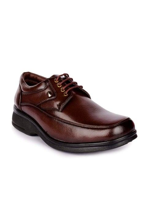 action men's brown derby shoes