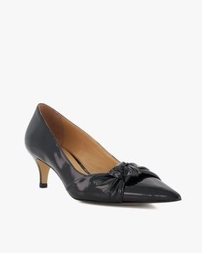 address twist detail patent leather courts