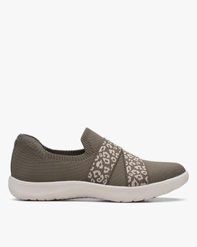 adella stride slip-on casual shoes