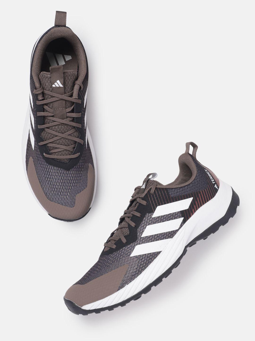 adidas men woven design glimph v2 trekking shoes with striped detail