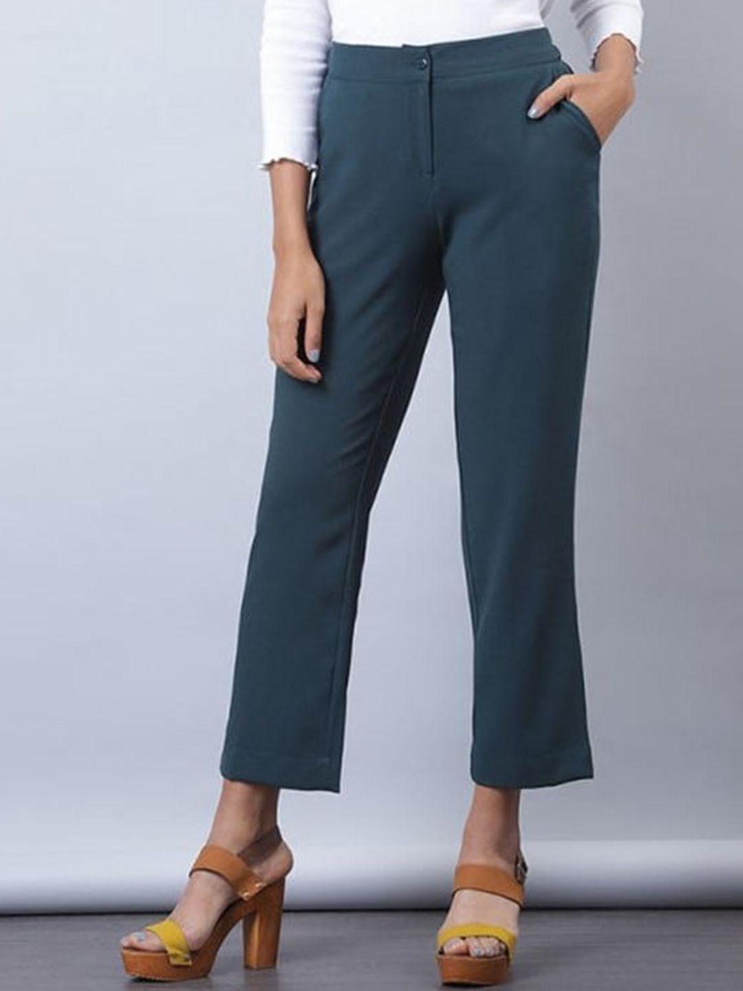 aila women mid-rise cropped trouser