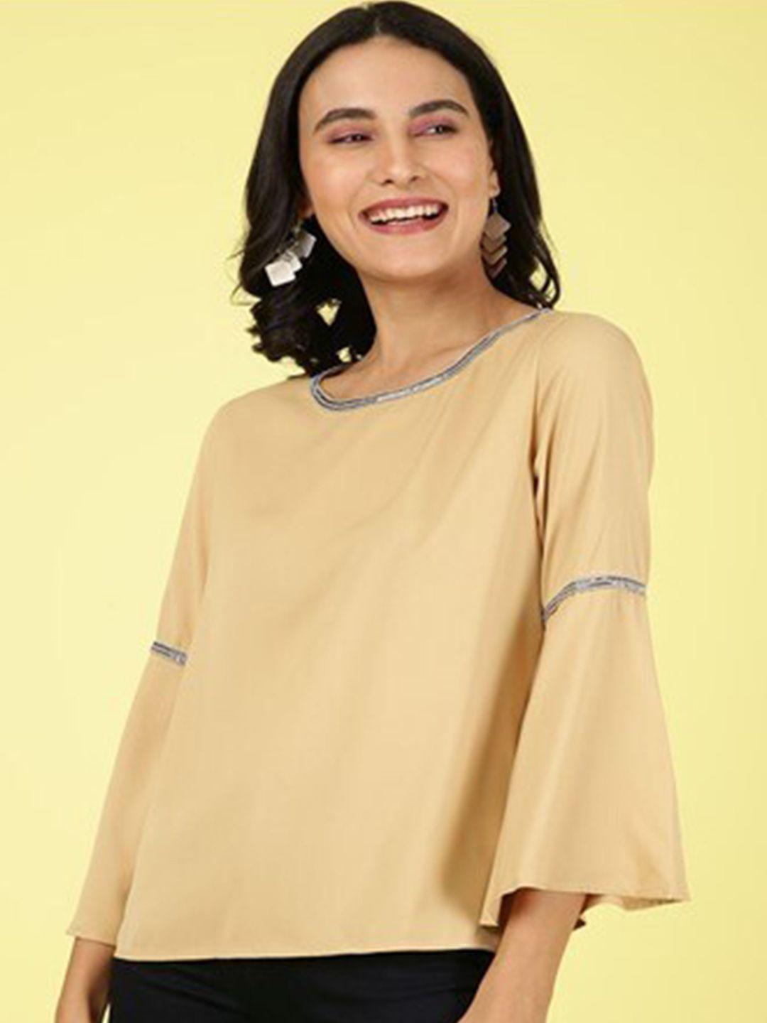 aila round neck bell sleeves cotton top