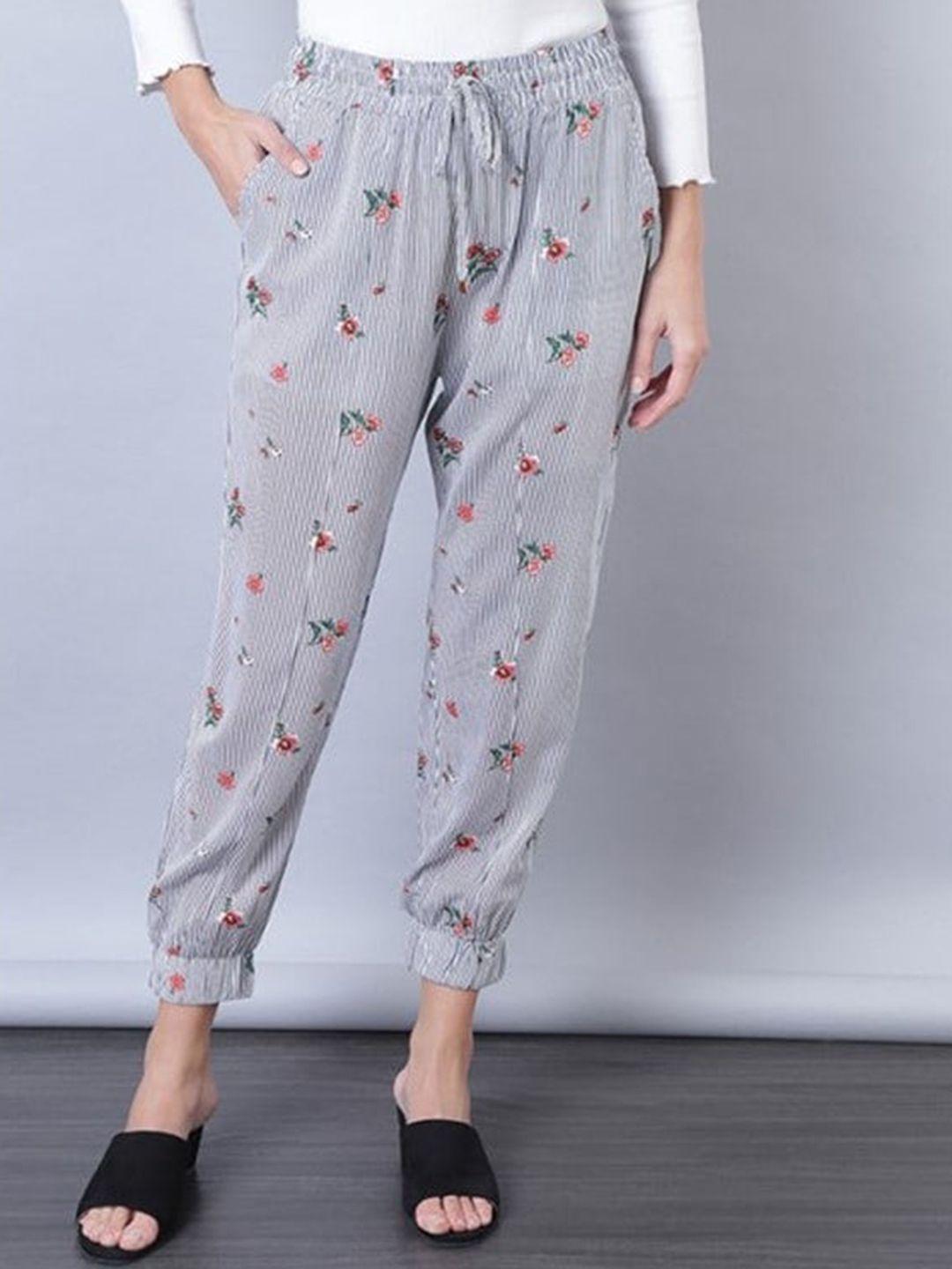 aila women floral printed high rise joggers