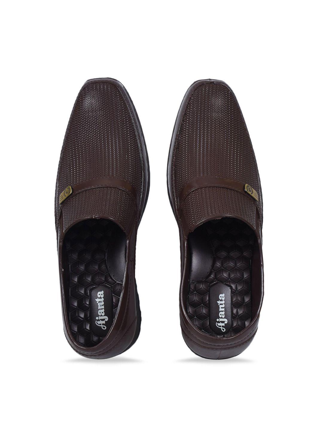 ajanta men brown & black slip-on