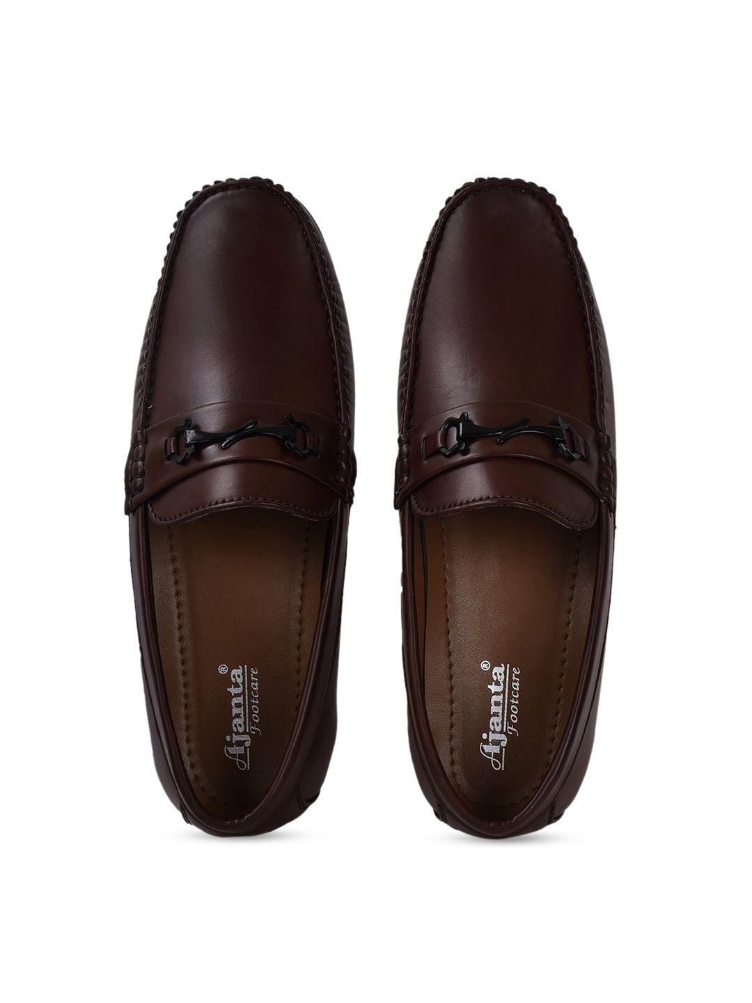 ajanta men brown solid lightweight loafers