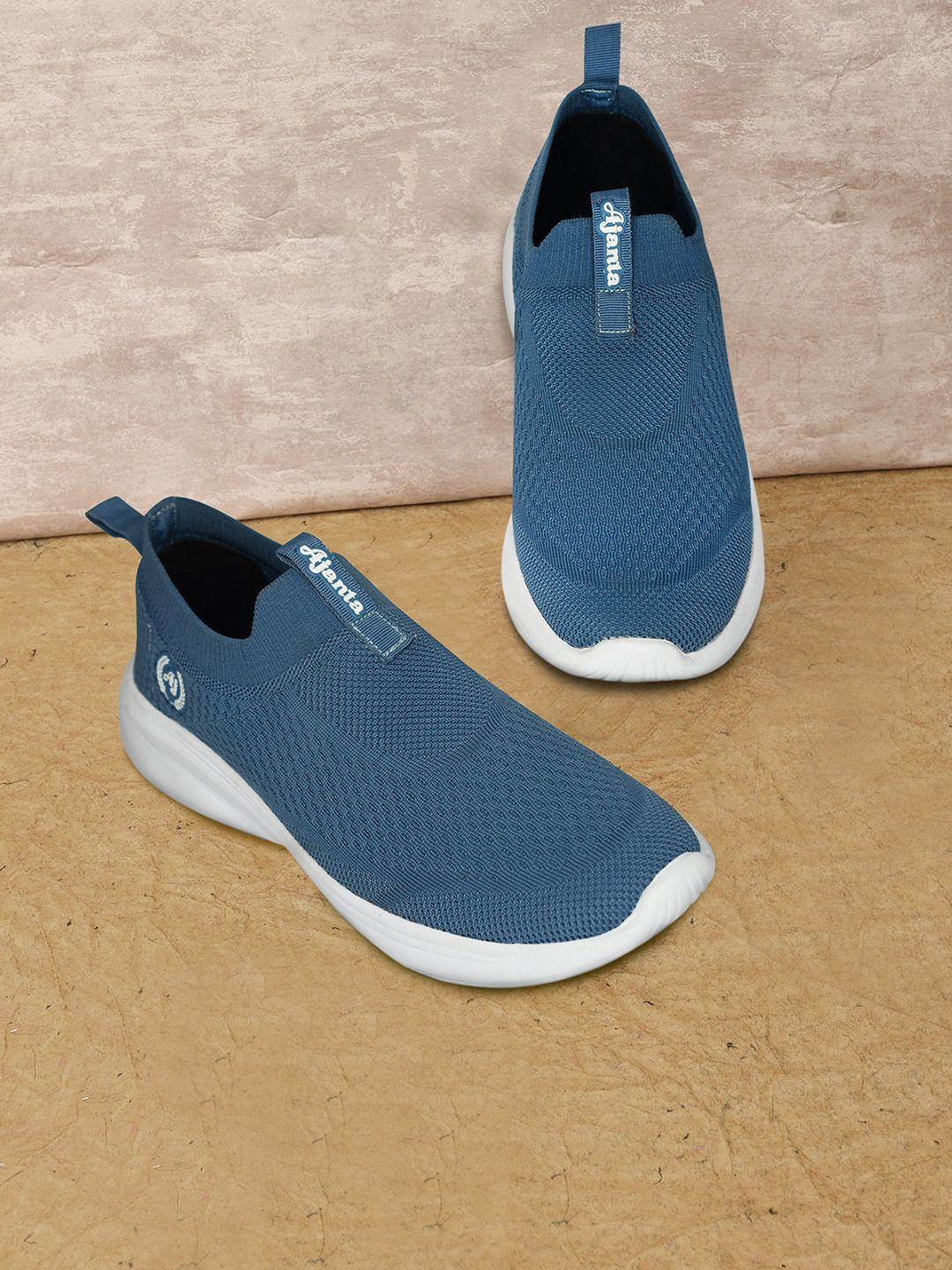 ajanta men textured lightweight slip-on sneakers