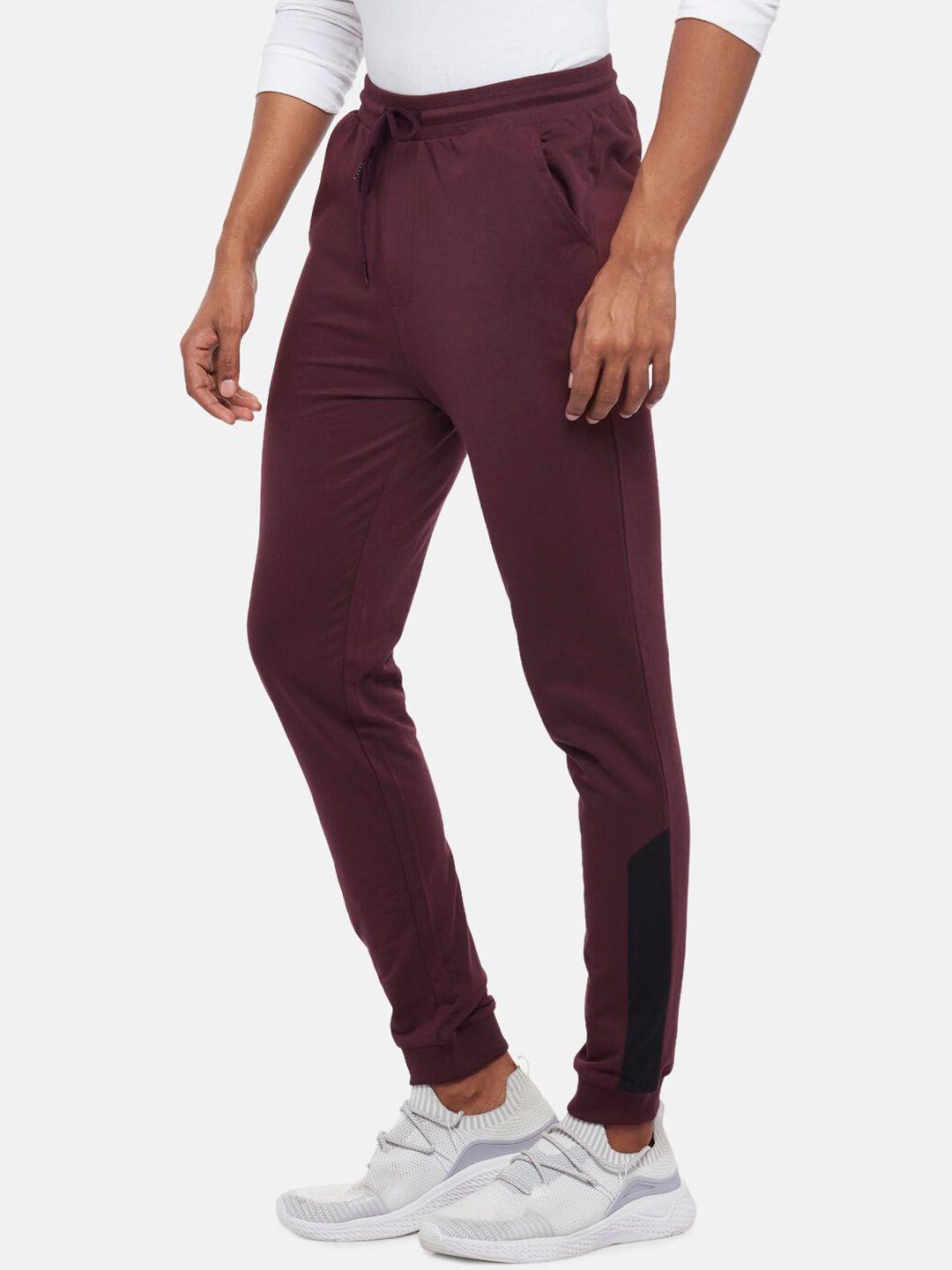 ajile by pantaloons men maroon solid slim-fit cotton joggers