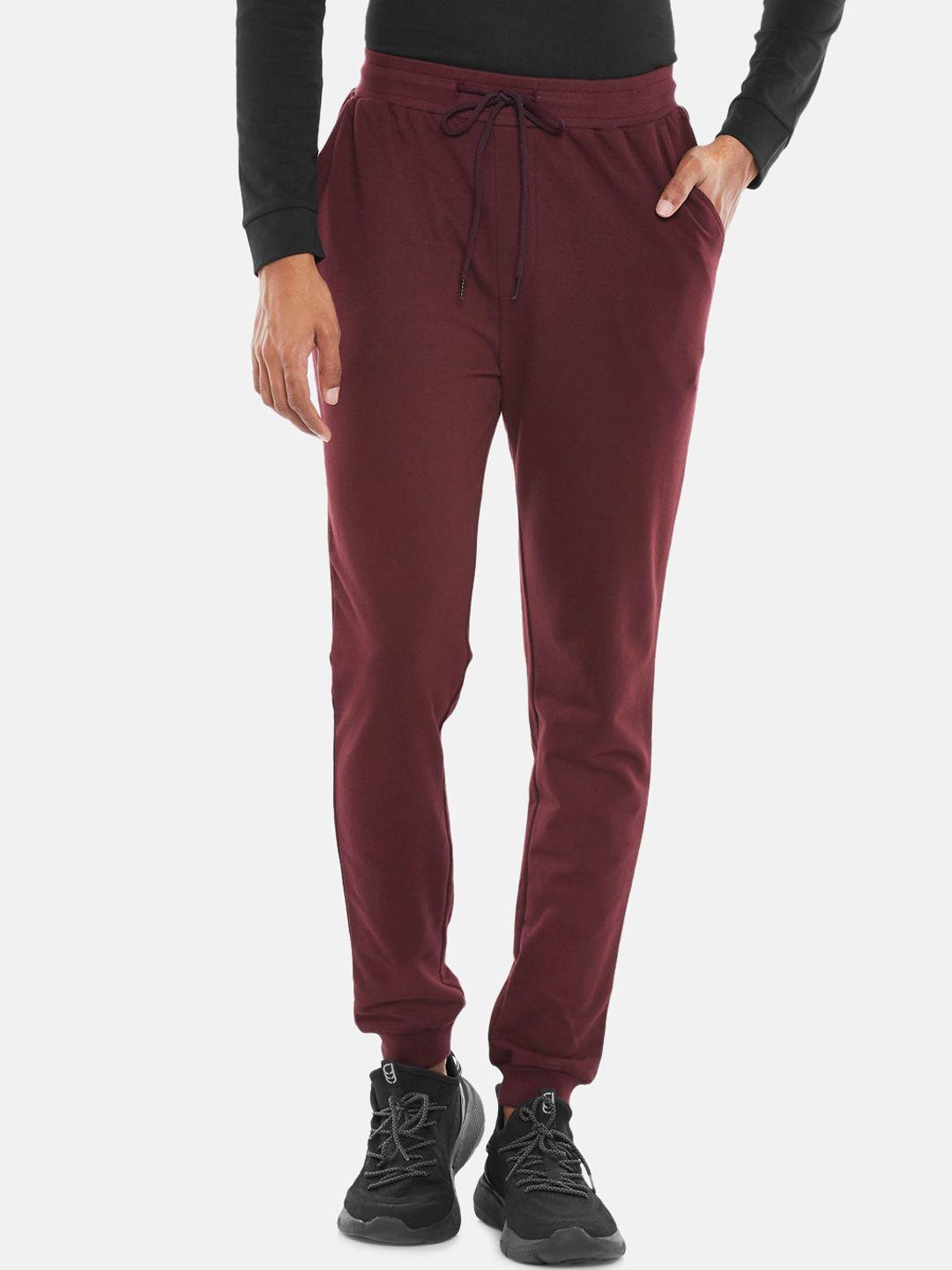 ajile by pantaloons men maroon solid slim-fit joggers