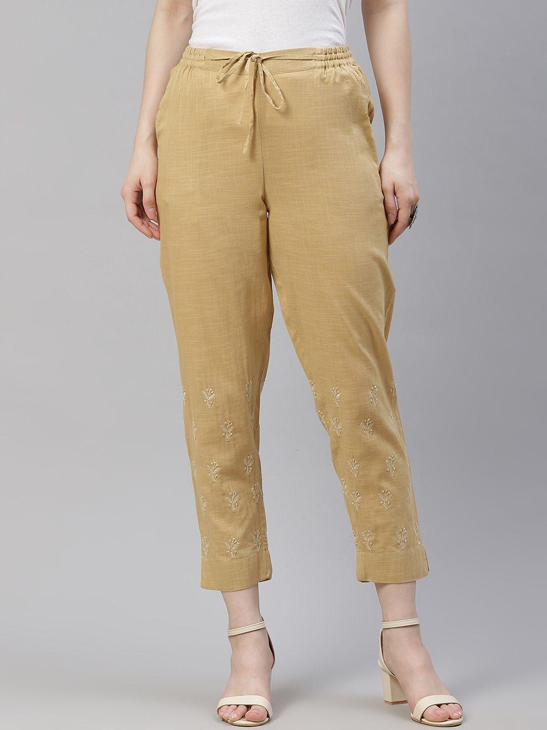 akheri women beige tapered fit pure cotton cigerette trousers