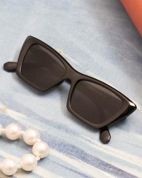 akila uv-protected wayfarers