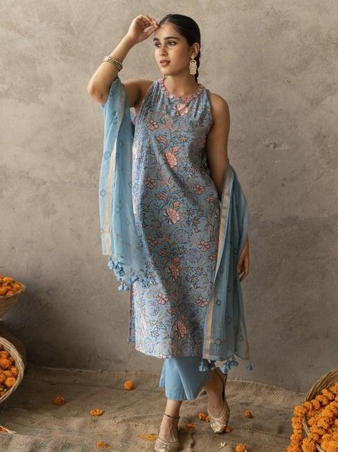 akiso reet blue block printed and embroidery detailed straight fit sleevless suit set with dupatta