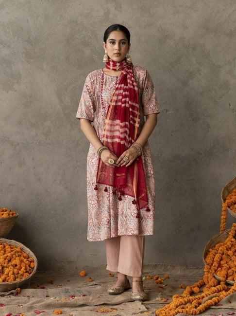 akiso reet peach block printed embroidery detailed suit set with dupatta