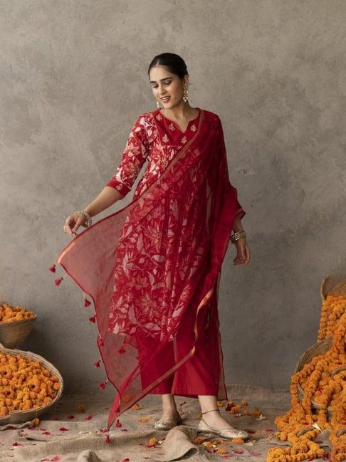 akiso reet red block printedgathered detail v neck suit set with dupatta