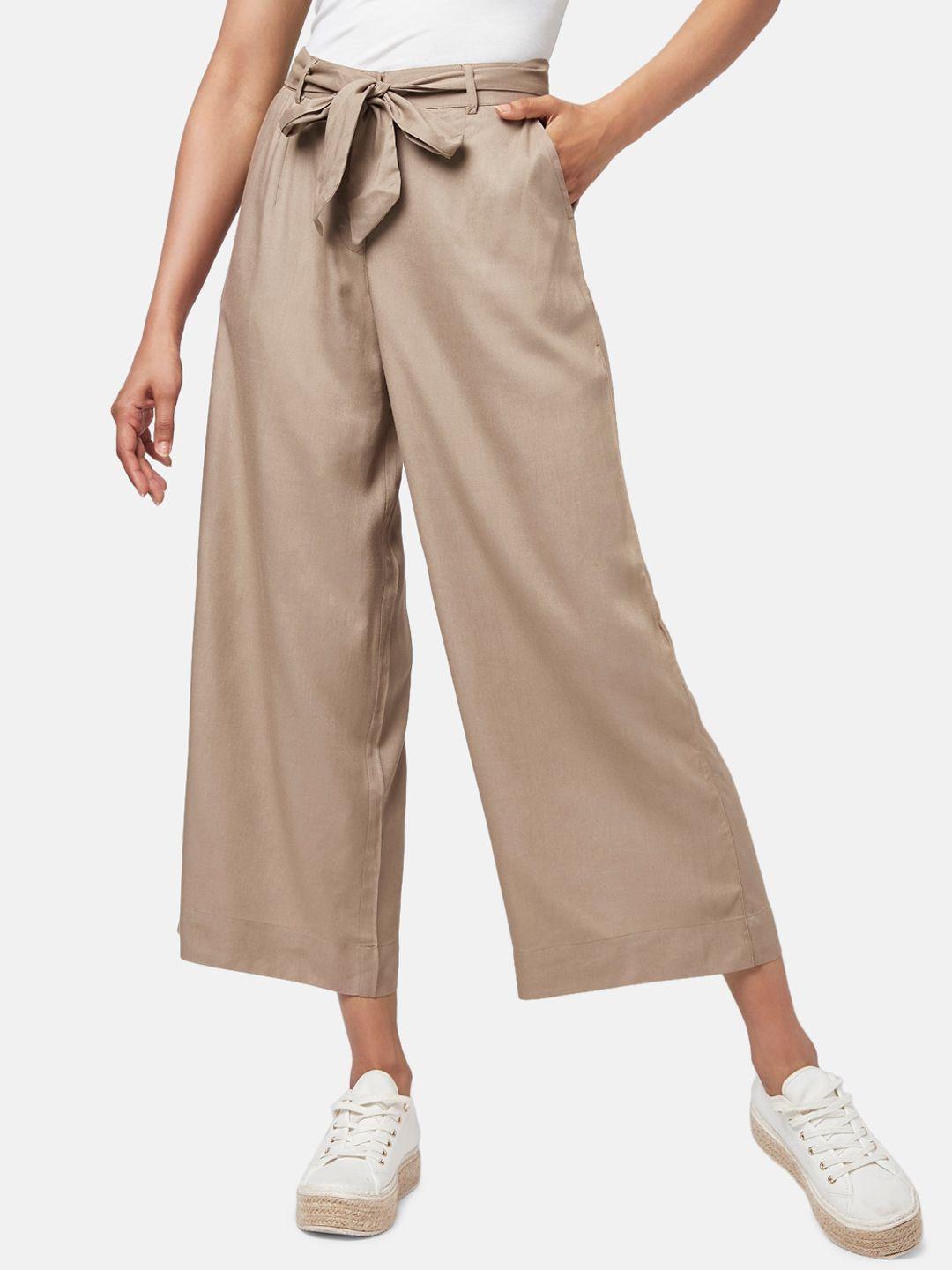 akkriti by pantaloons women beige cropped trousers