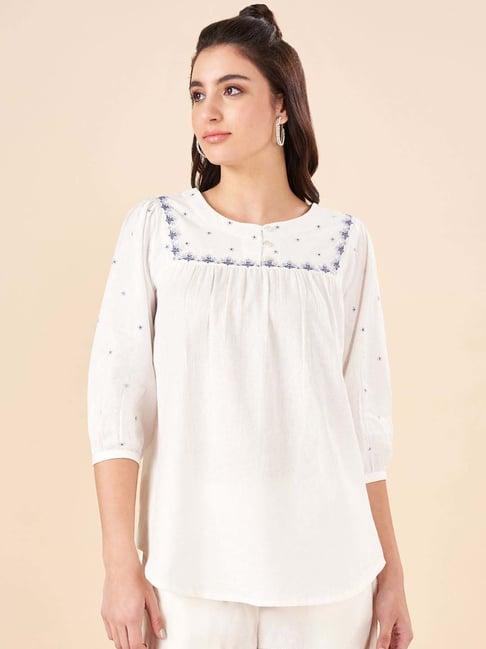 akkriti by pantaloons snow white cotton embroidered tunic