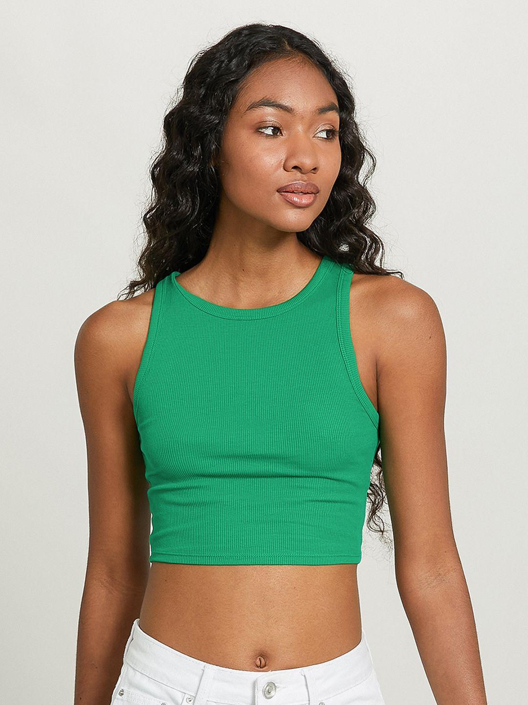 alcott ribbed detail fitted sleeveless crop top